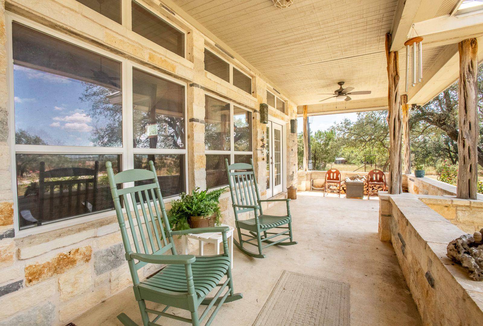 2010 County Road 233, Florence, TX 76527