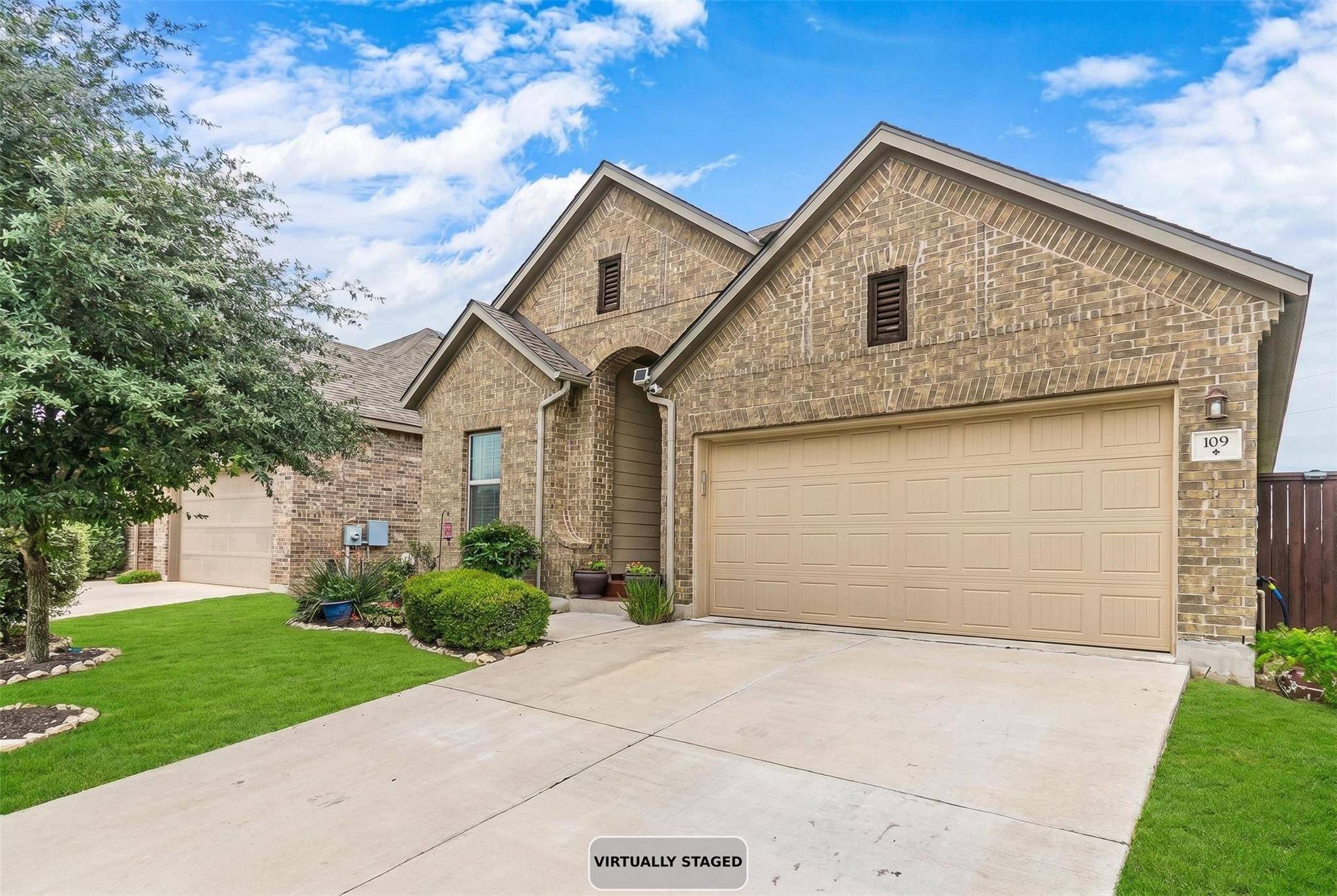 109 Tulip Garden TRL, San Marcos, TX 78666