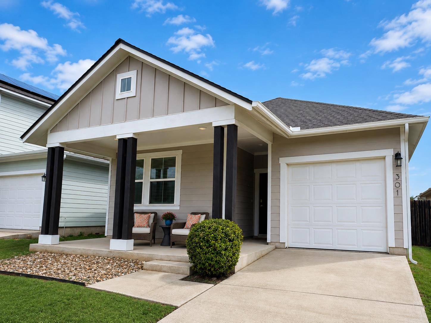 301 La Escalera DR, Leander, TX 78641