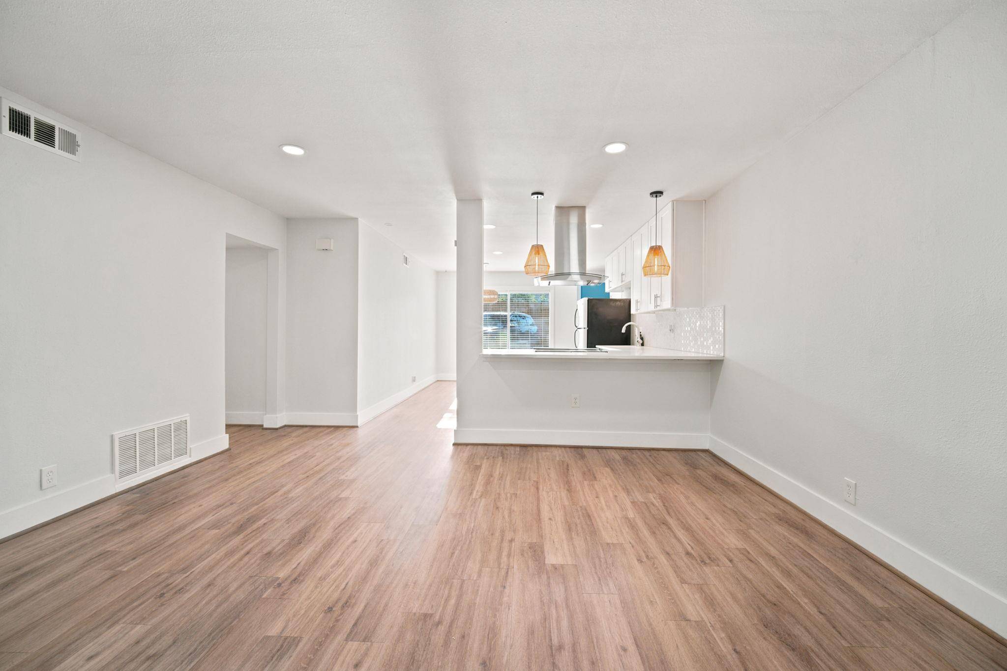 5332 Balcones DR #B, Austin, TX 78731