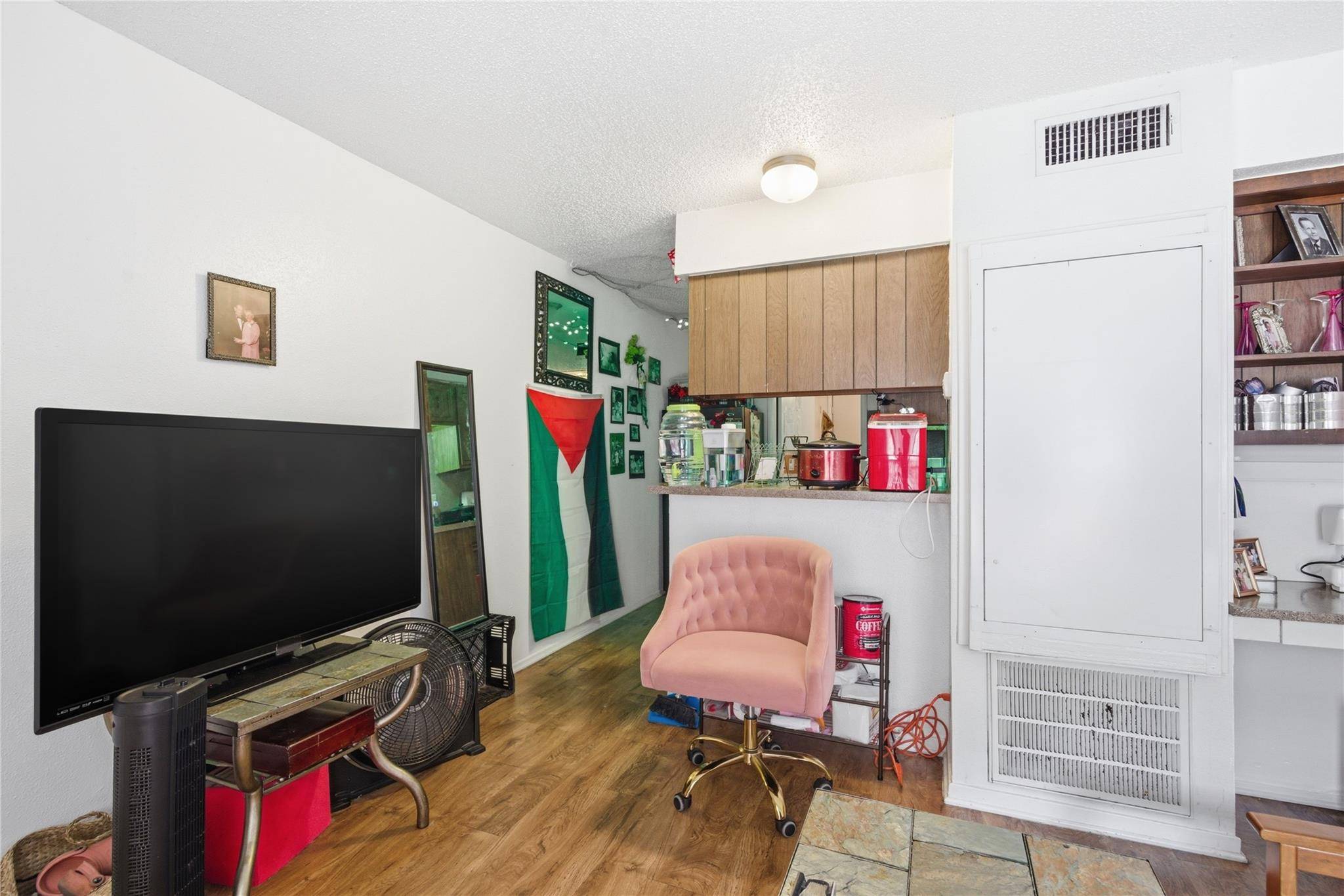 2801 Hemphill PARK #A103, Austin, TX 78705