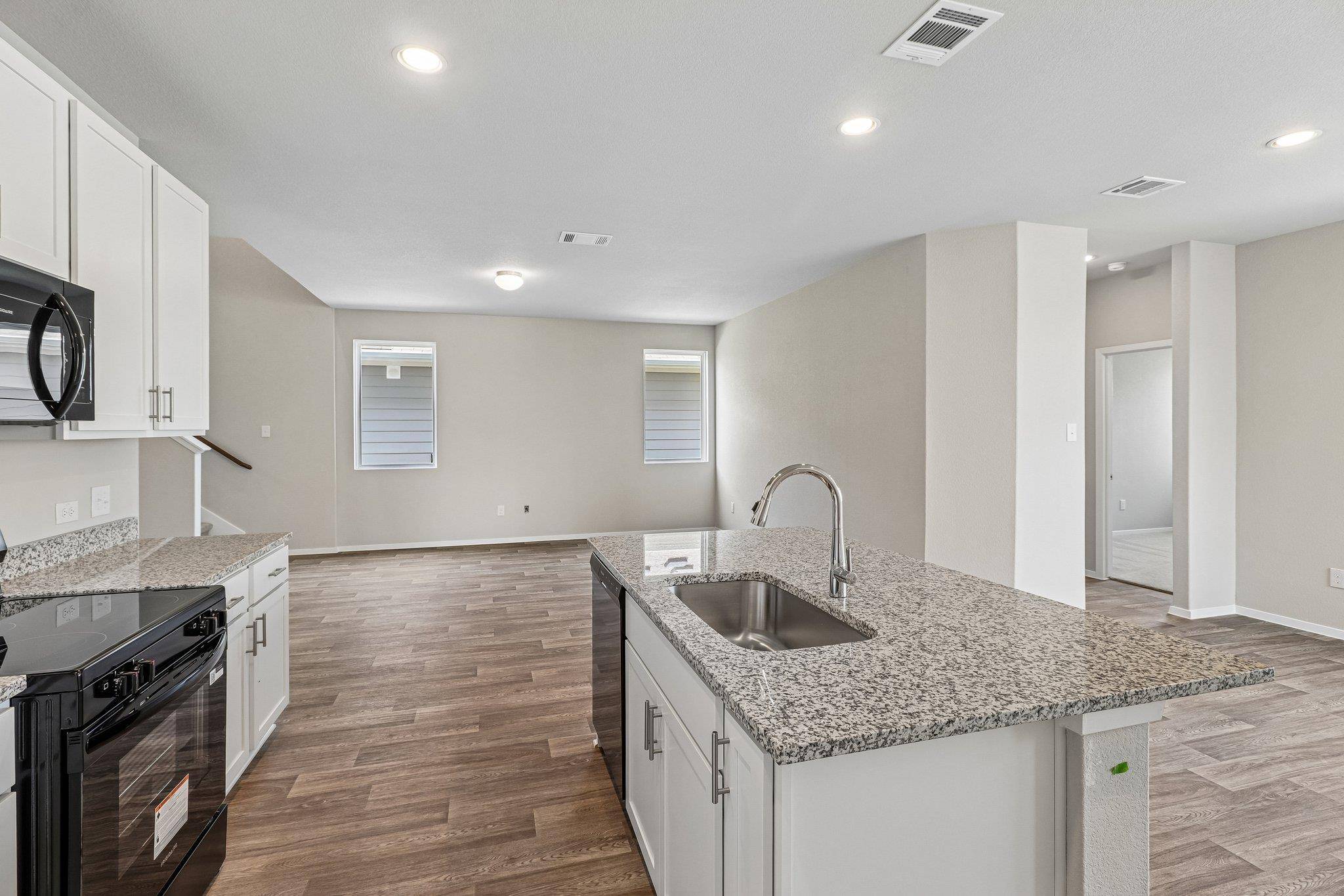 370 Golden Paint TRL, Liberty Hill, TX 78642