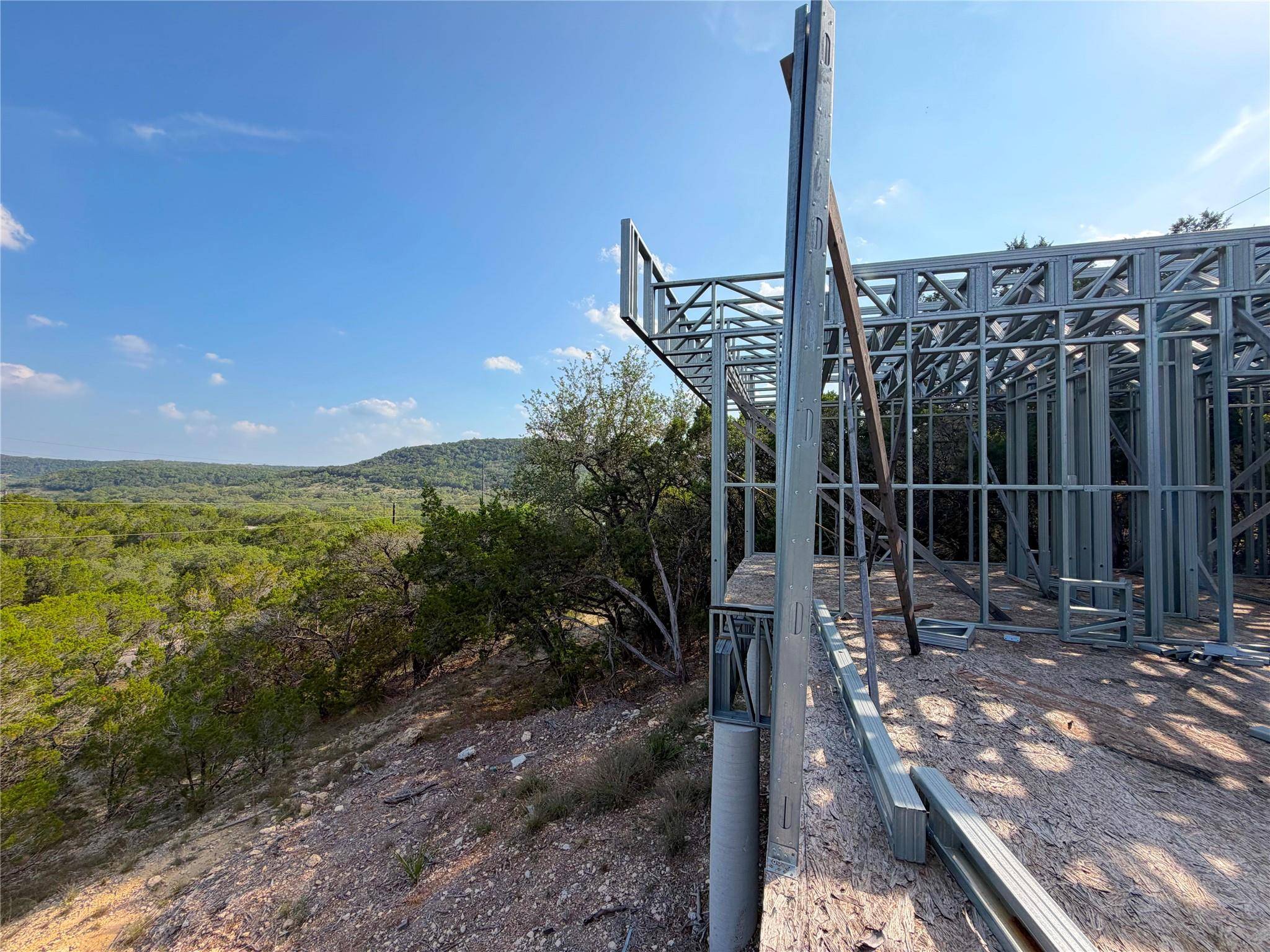 1362 Rockmoor, Canyon Lake, TX 78133