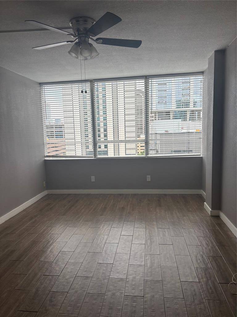 1800 Lavaca ST #A806, Austin, TX 78701