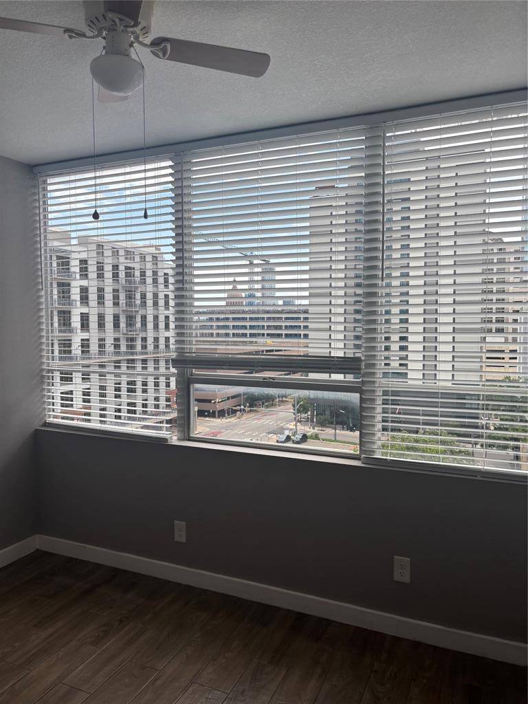 1800 Lavaca ST #A806, Austin, TX 78701