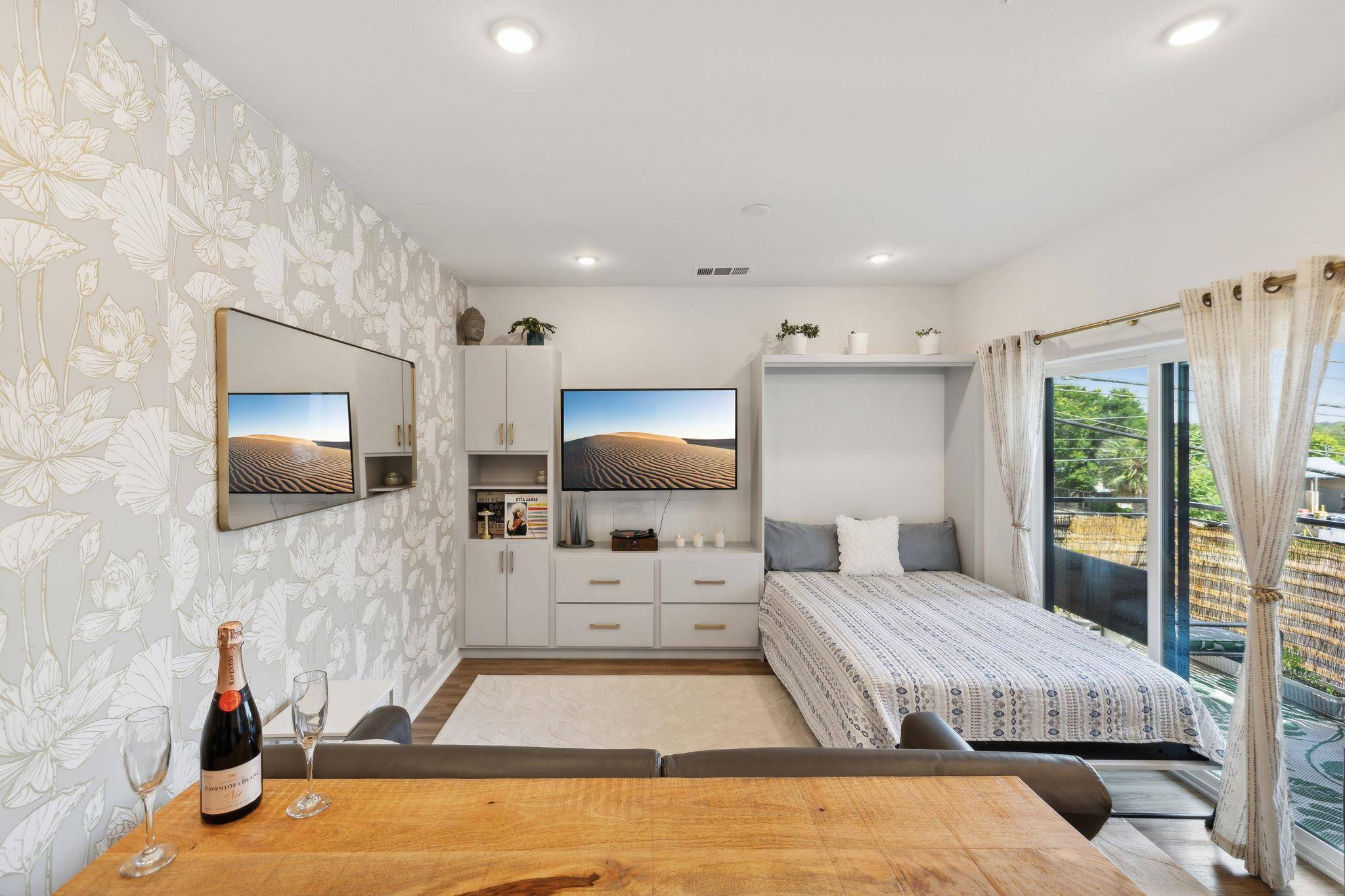 4802 S Congress Ave #215, Austin, TX 78745