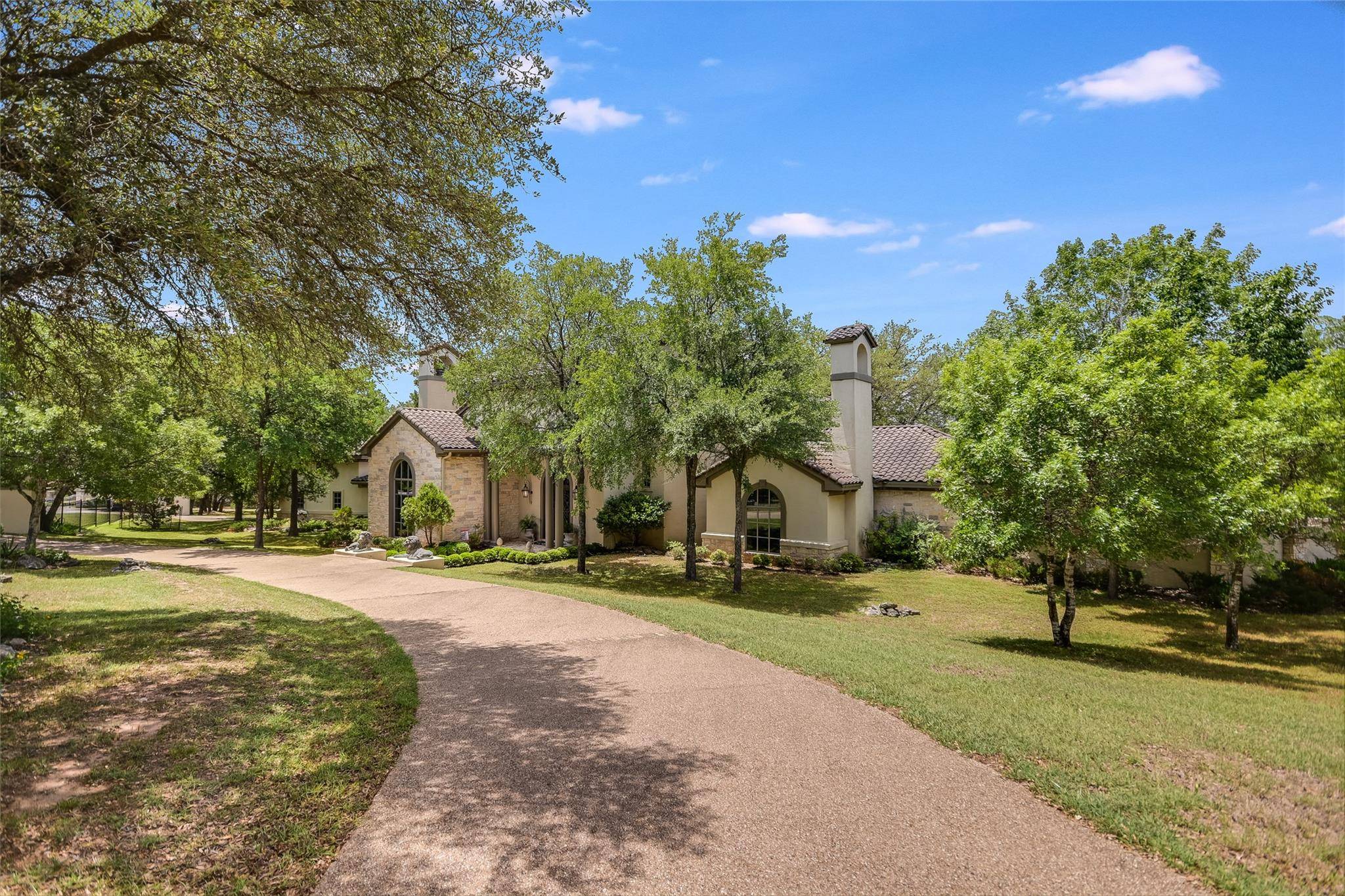 8611 Young LN, Austin, TX 78737