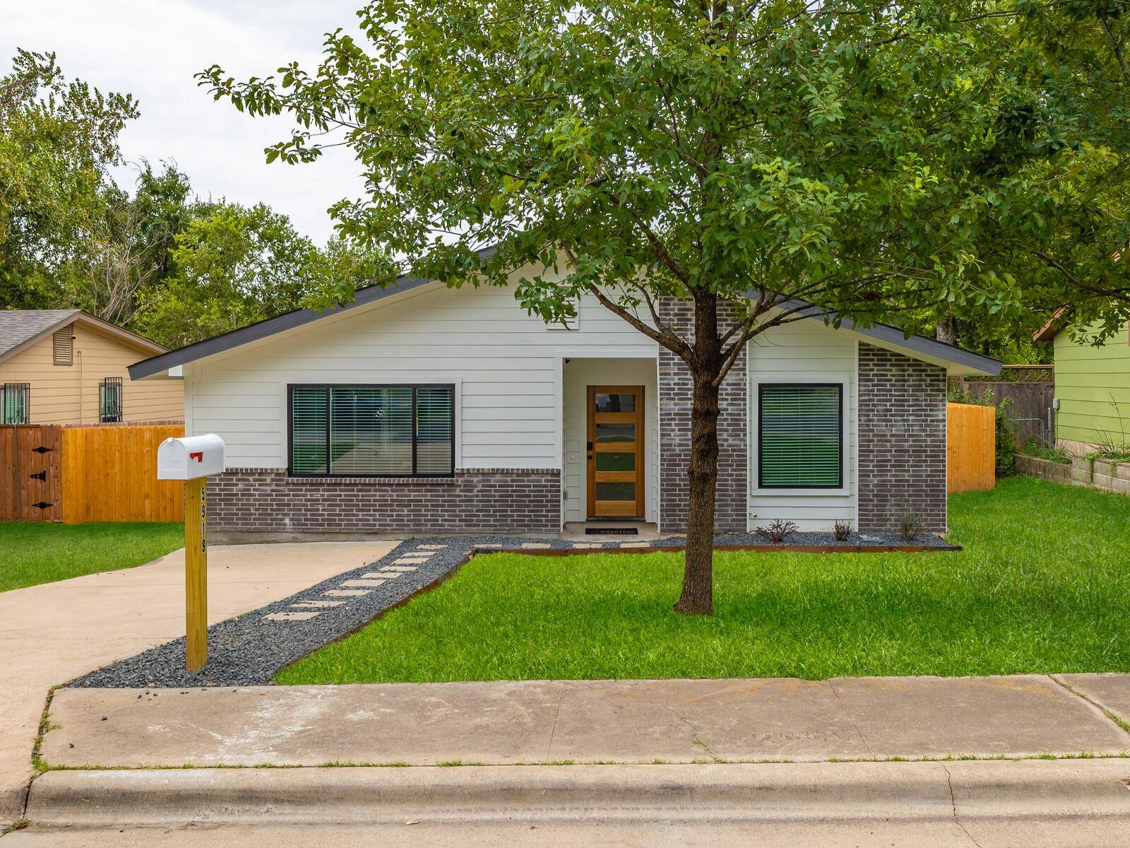 5919 Idlewood CV, Austin, TX 78745