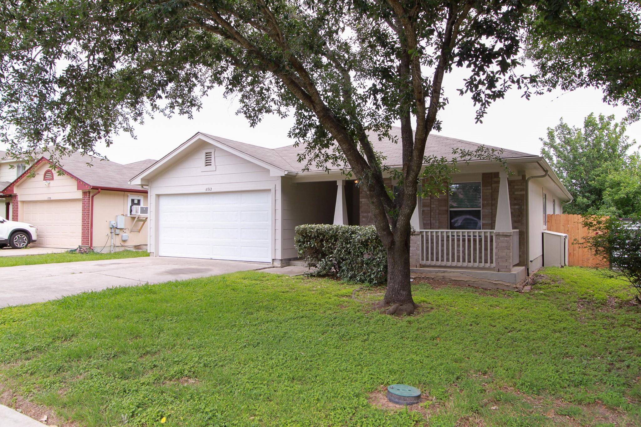 11712 Morning View DR, Del Valle, TX 78617