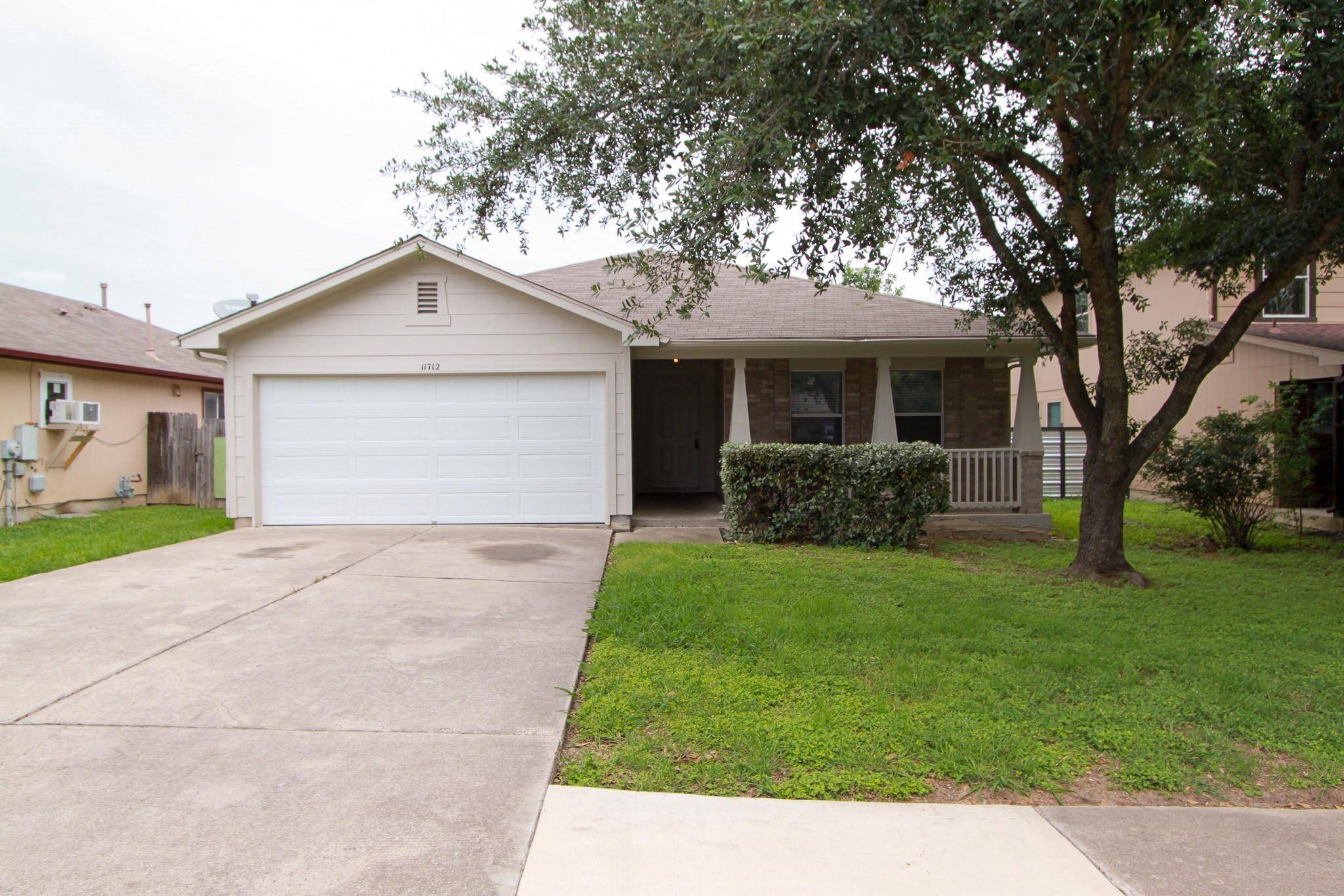 11712 Morning View DR, Del Valle, TX 78617