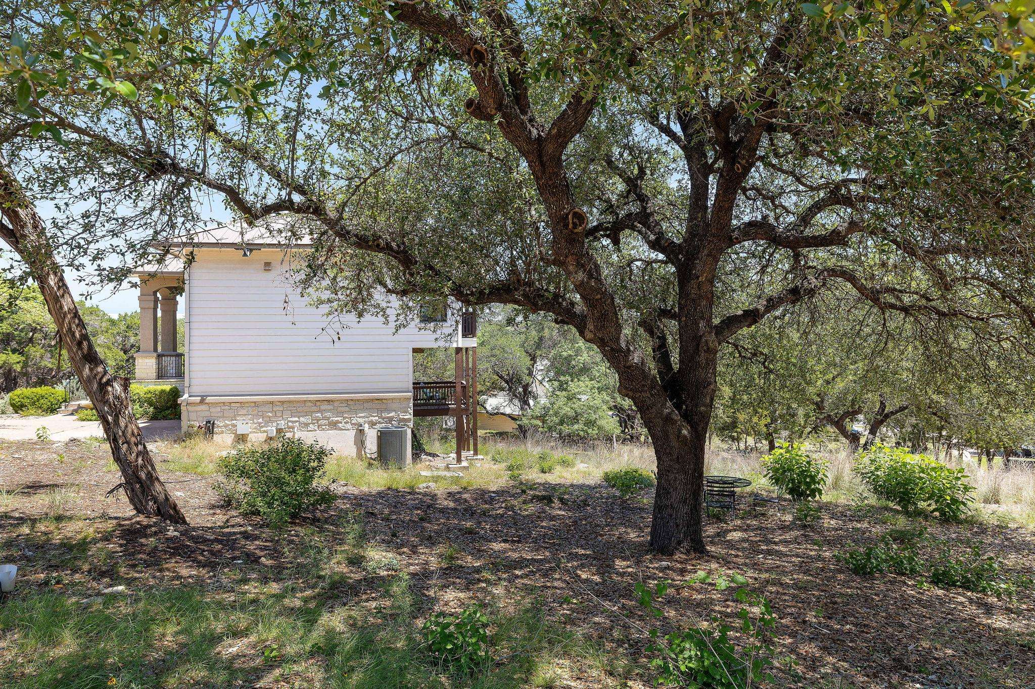18510 Lakehead CIR, Lago Vista, TX 78645
