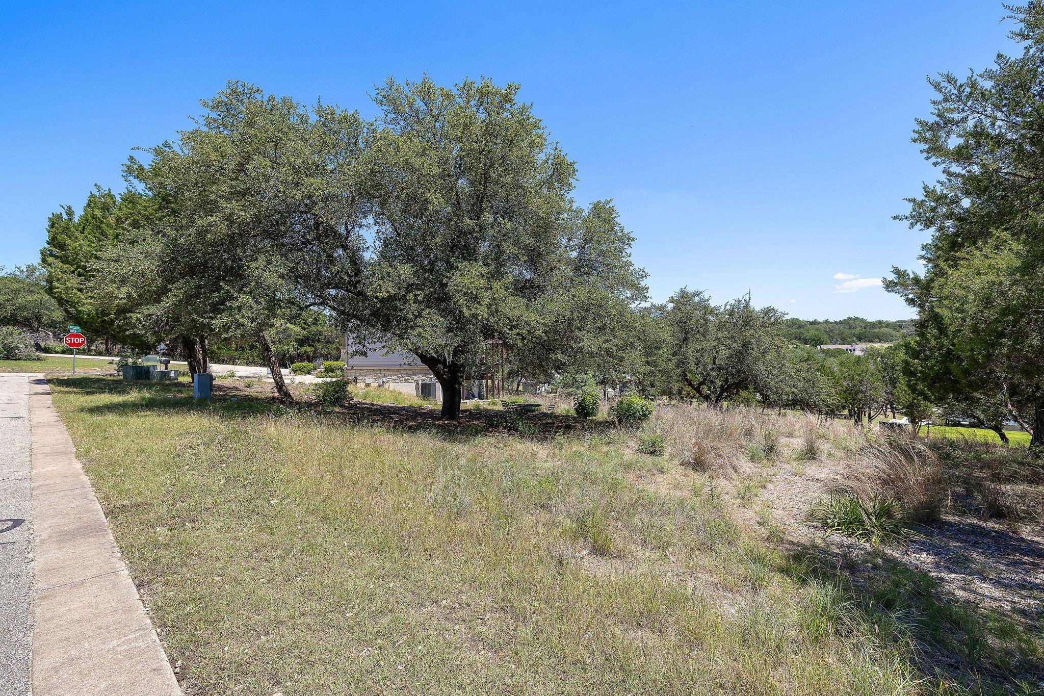 18510 Lakehead CIR, Lago Vista, TX 78645