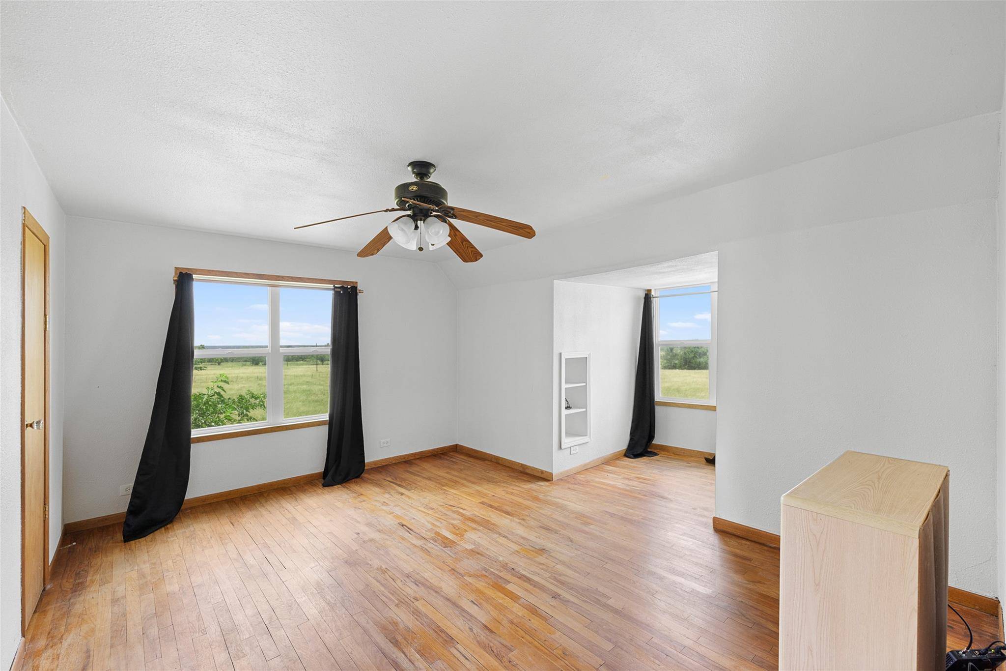 763 Upper Elgin River RD, Elgin, TX 78621