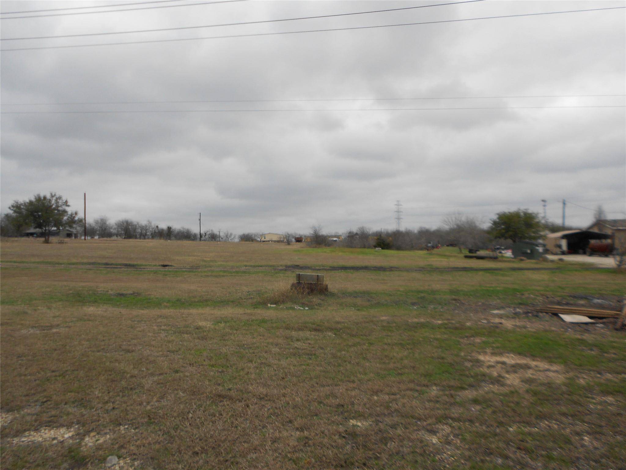 6612 Williamson RD, Creedmoor, TX 78610