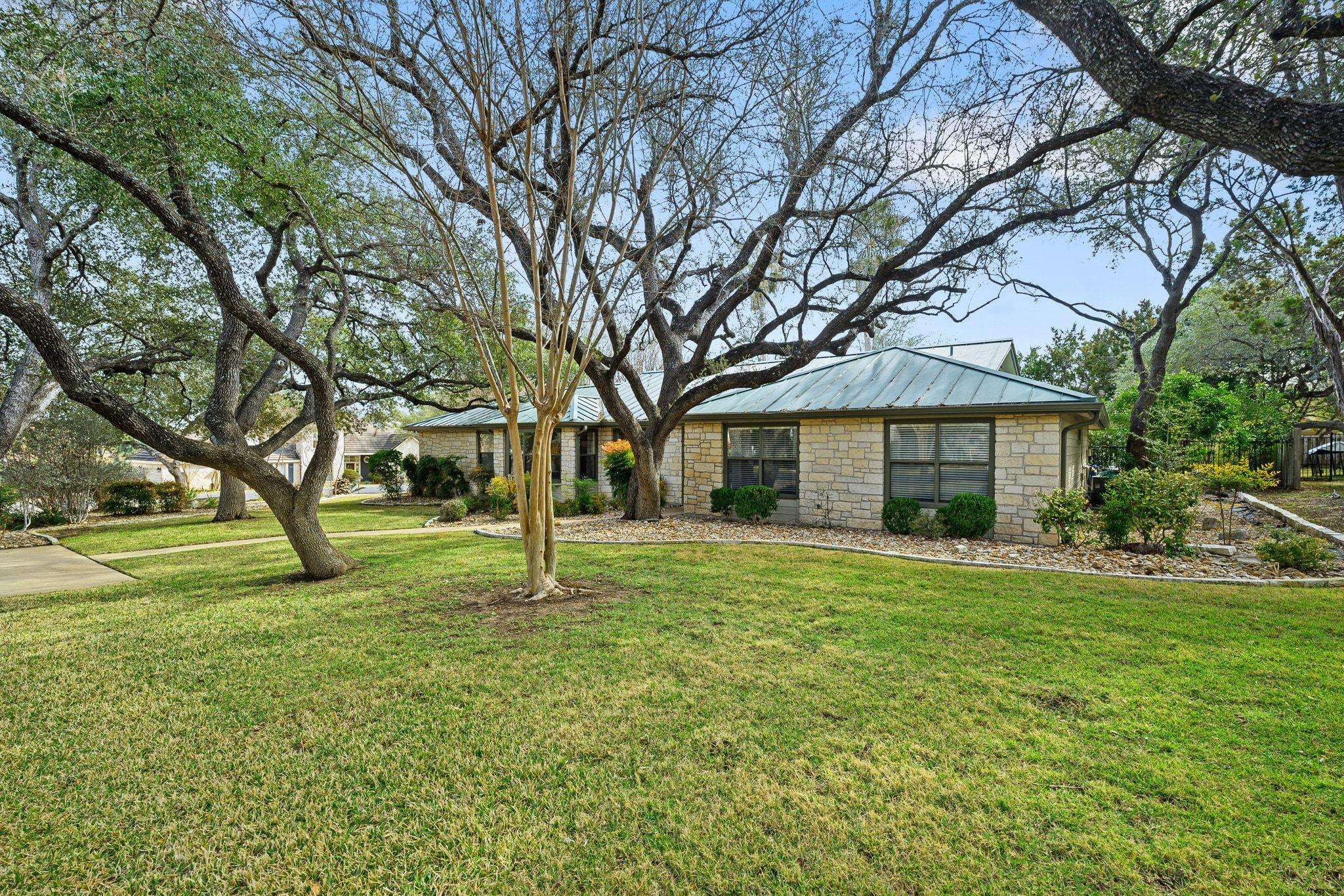 622 Robin Dale DR, Lakeway, TX 78734