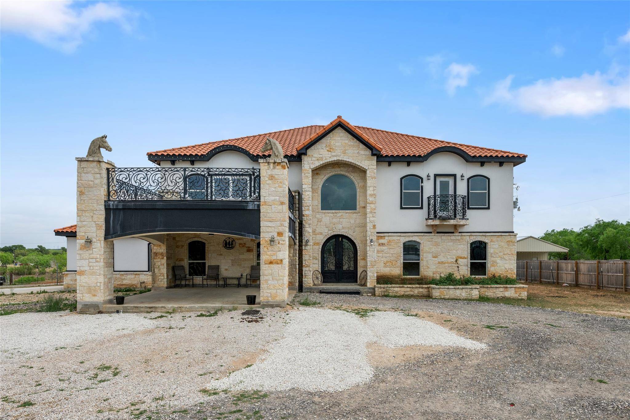 507 Rawhide RD, Seguin, TX 78155