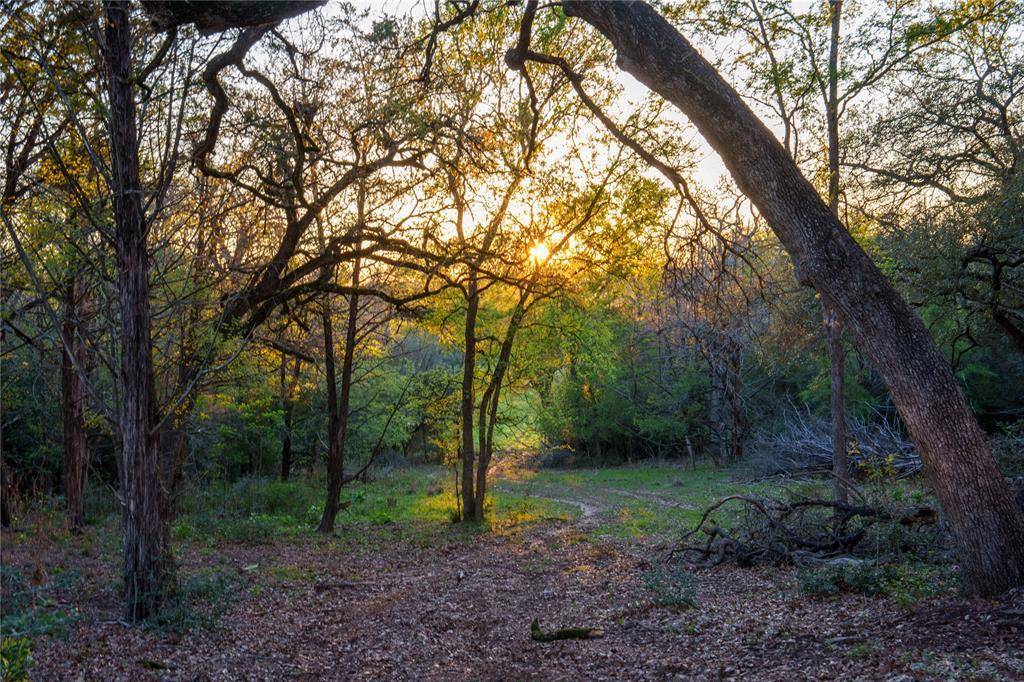 1700 County Road 216, Giddings, TX 78942