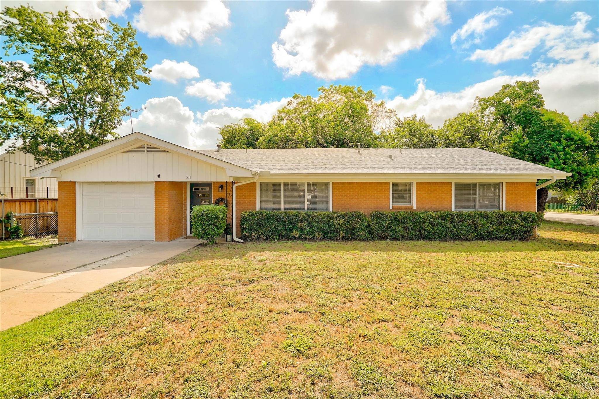 511 S Myrtle ST, Georgetown, TX 78626