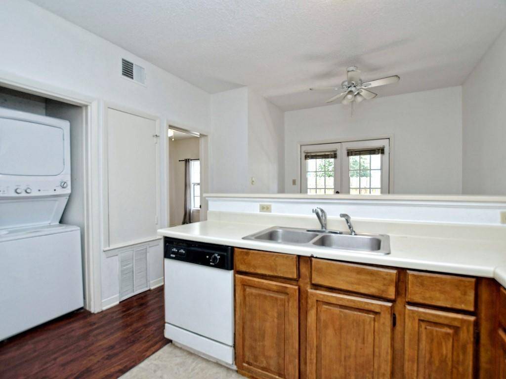 2216 San Gabriel ST #105, Austin, TX 78705