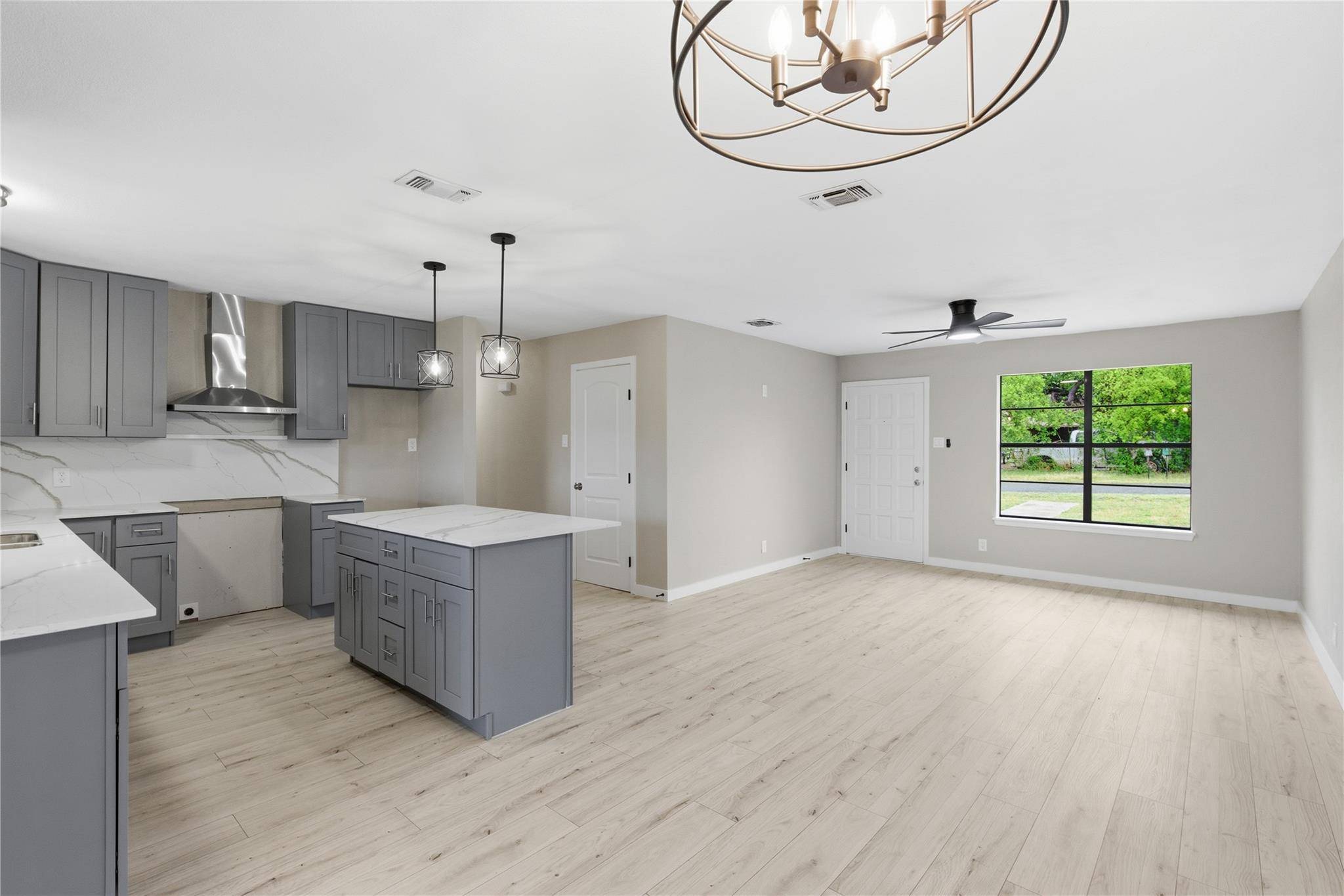 1841 Twin Oaks, Kingsland, TX 78639