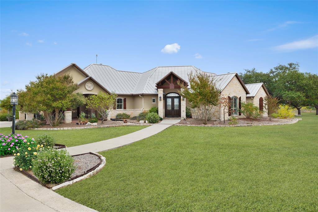 1900 Byrd Ranch RD, Johnson City, TX 78636