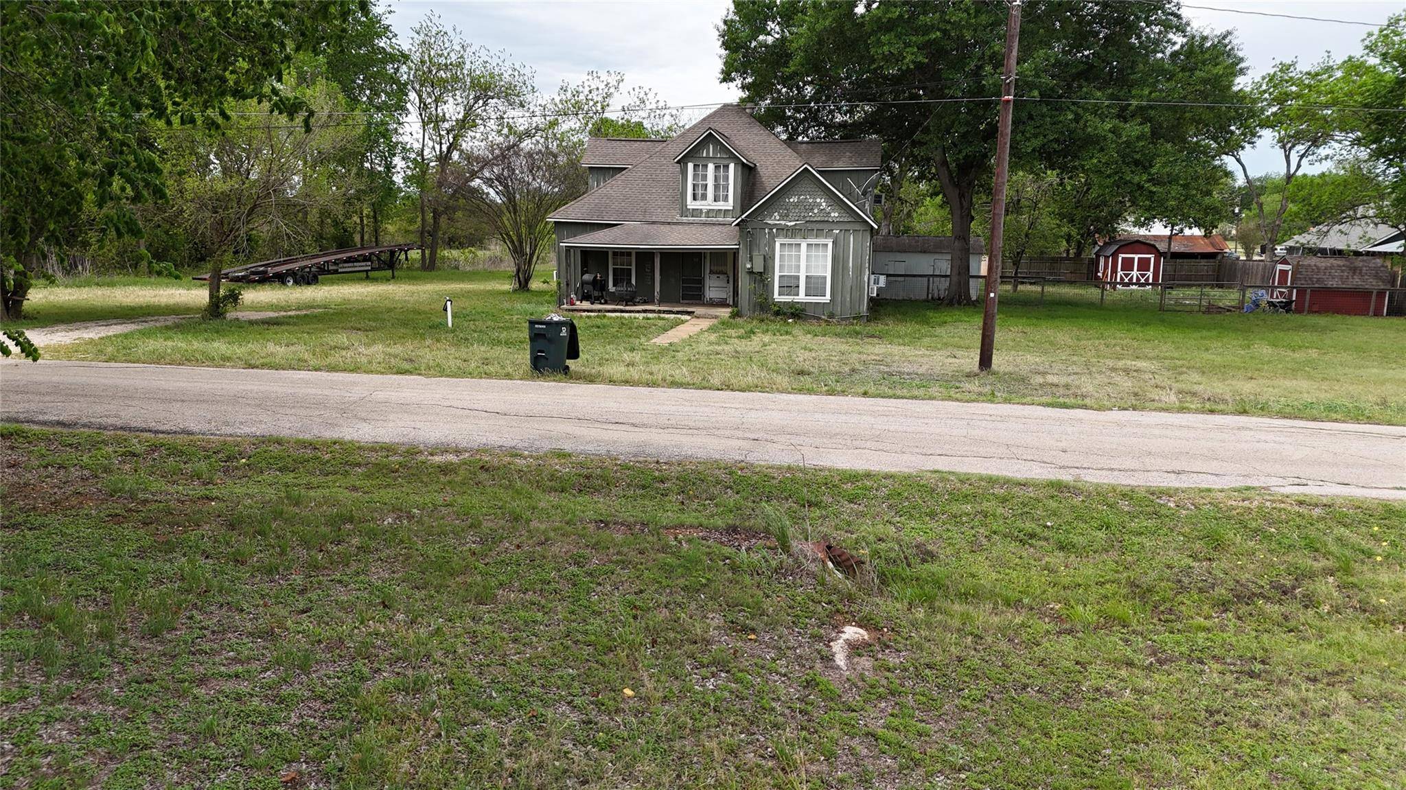 517 Giddings ST, Lexington, TX 78947