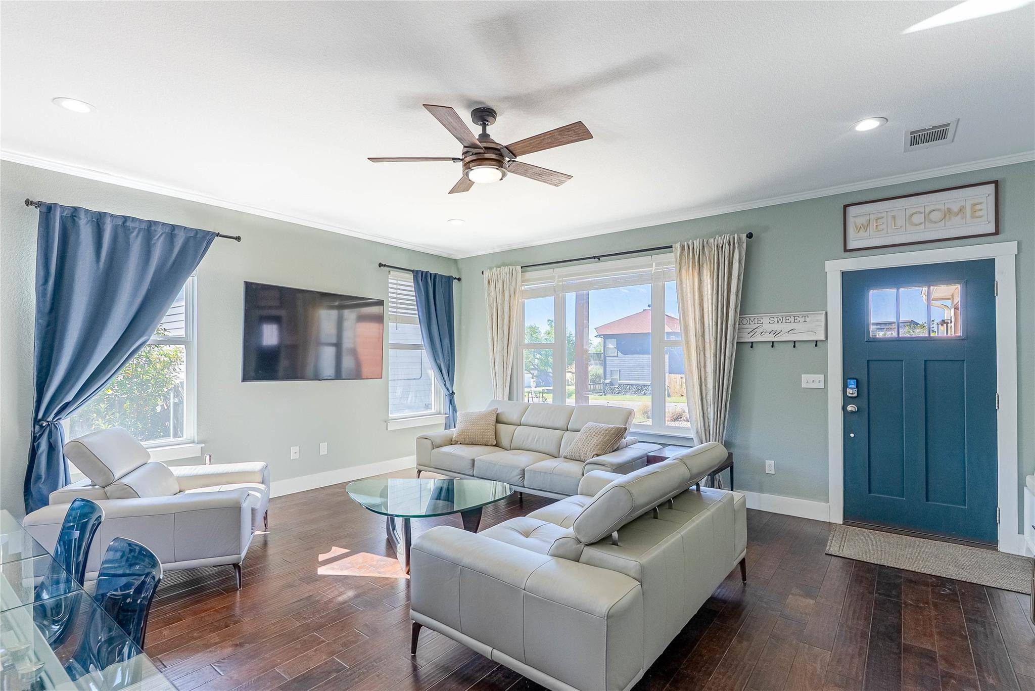 410 Summit Ridge DR N, Point Venture, TX 78645