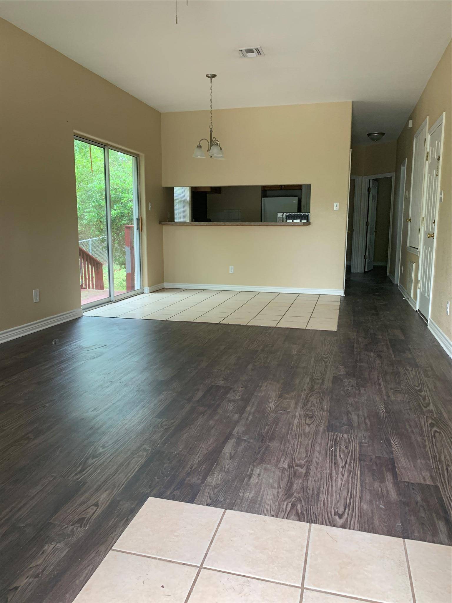 137 N Kanaio DR #A, Bastrop, TX 78602