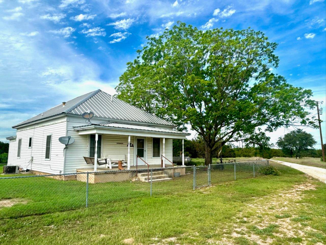 16833 County Road 2200, Lometa, TX 76853
