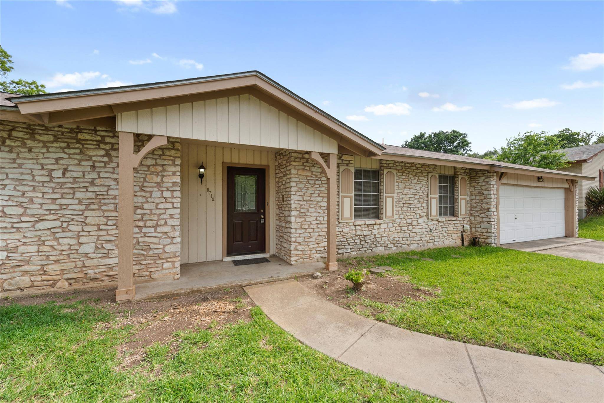 5710 Prentiss DR, San Antonio, TX 78240