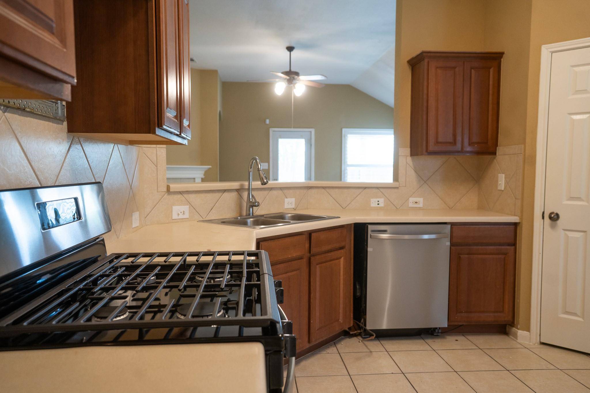 105 Remington RUN, Bastrop, TX 78602
