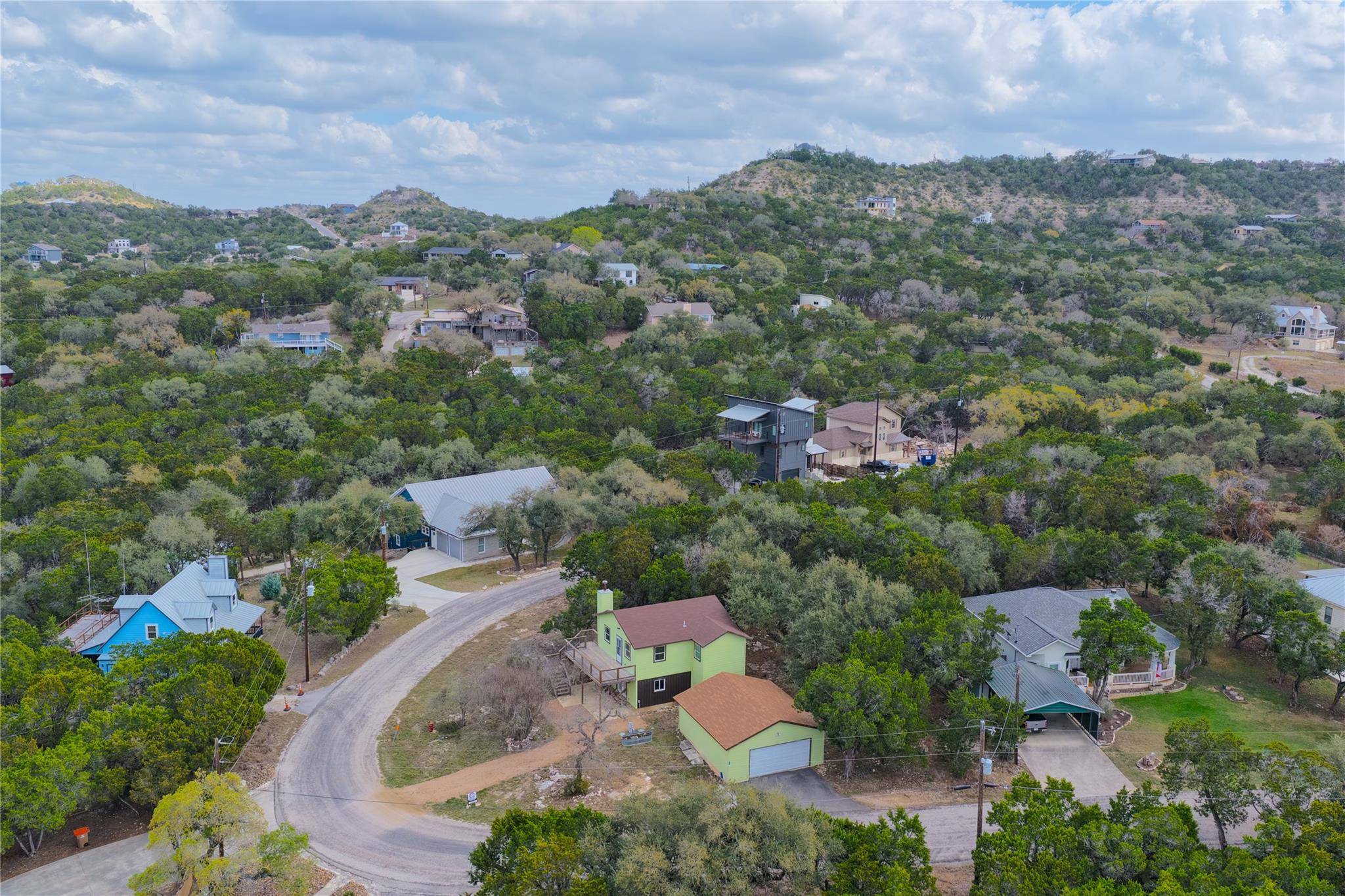 614 Red Oak Woods, Canyon Lake, TX 78133