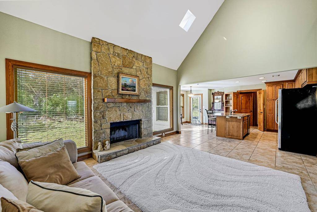 2900 Hi Mesa, Horseshoe Bay, TX 78657