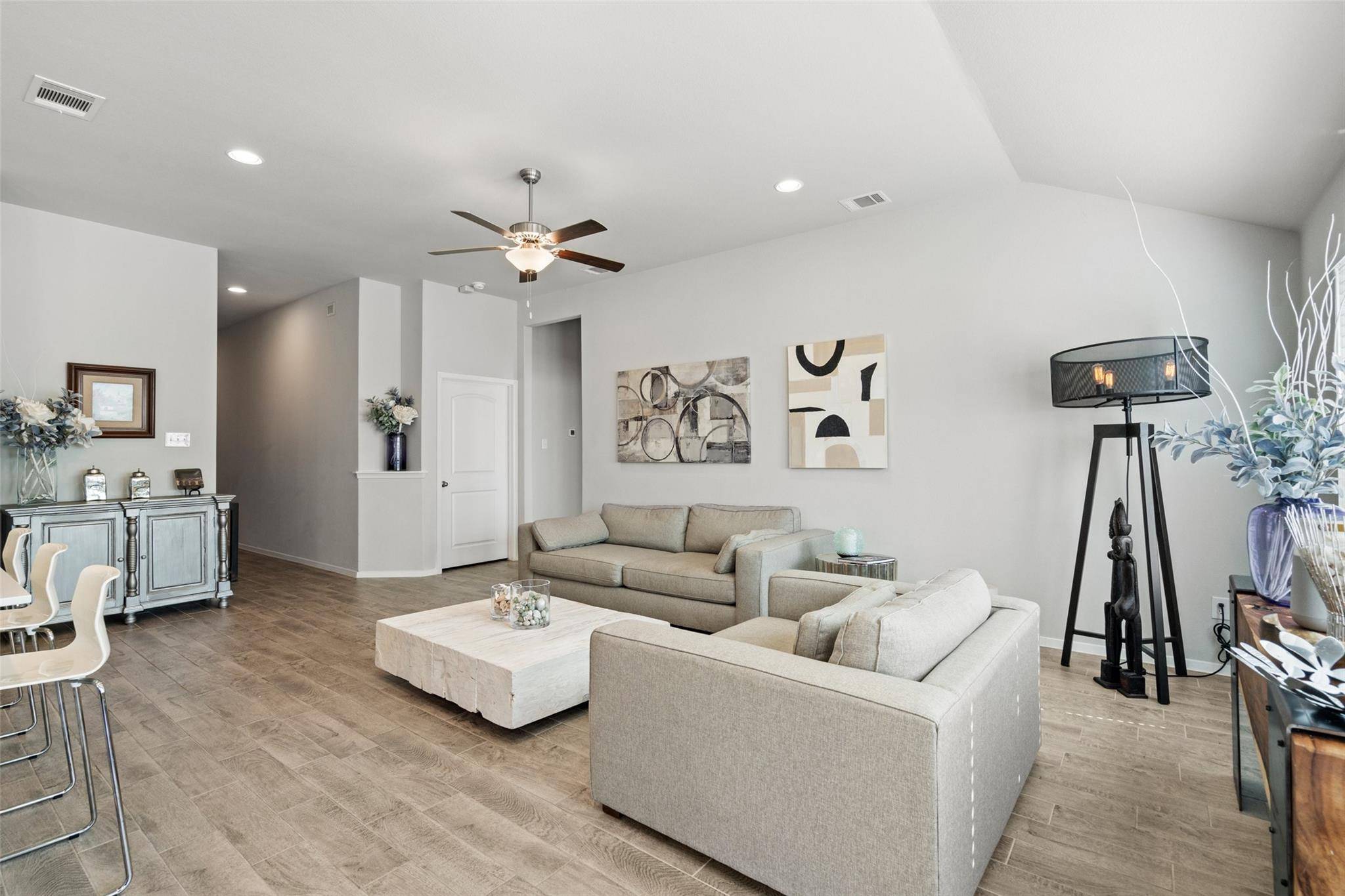 4302 Liberty LN, Lago Vista, TX 78645