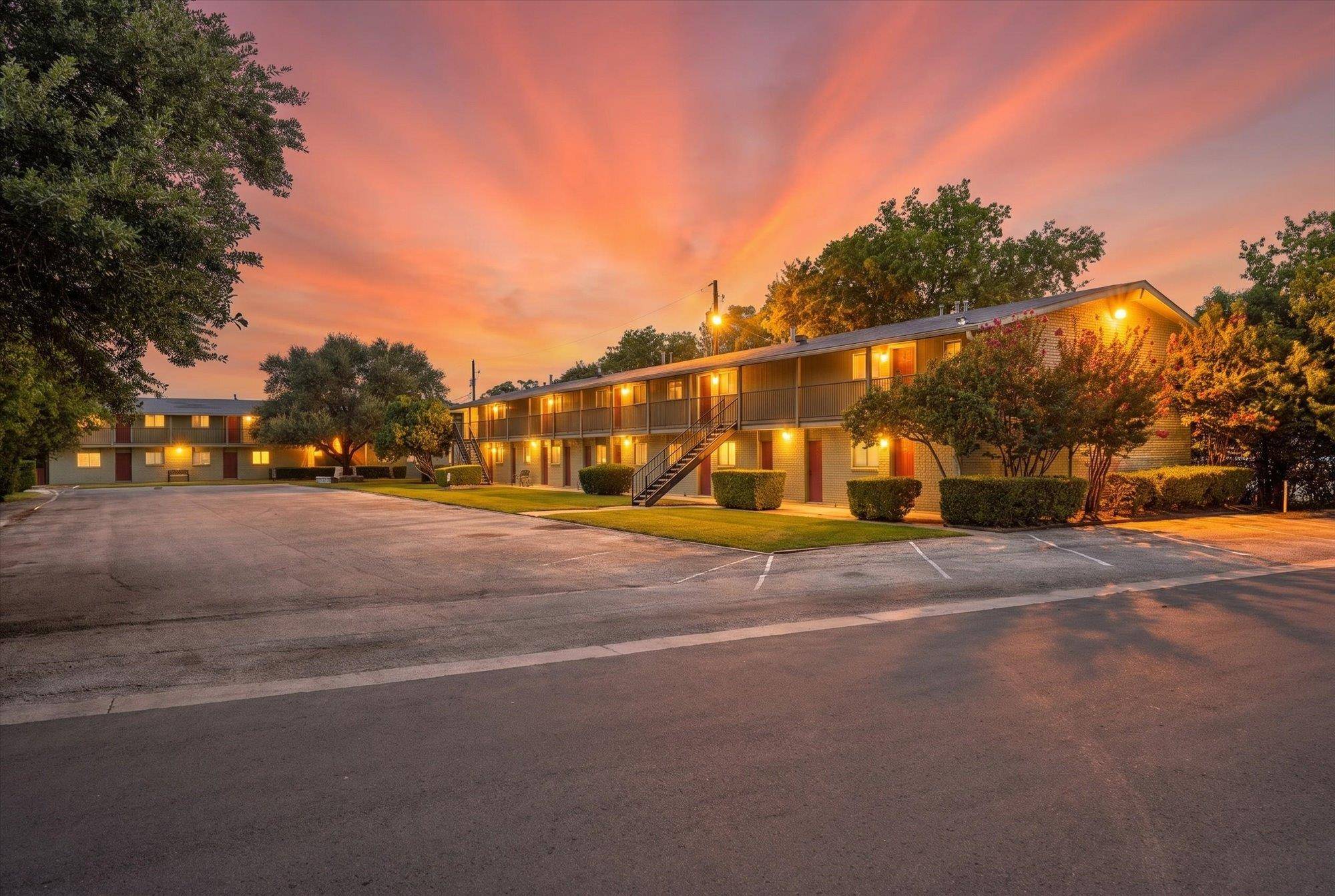 806 E 13th ST #104, Georgetown, TX 78626