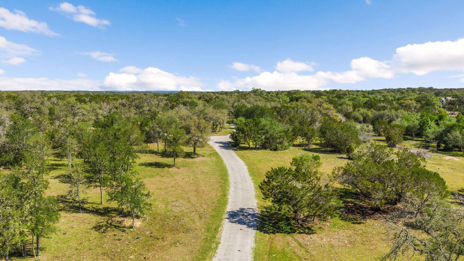 8101 FM 3237, Driftwood, TX 78619