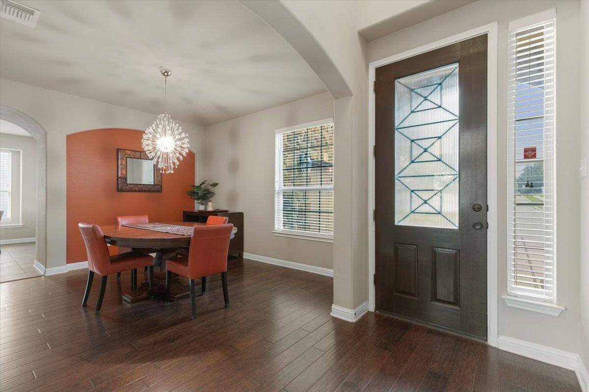 401 Spanish Mustang DR, Cedar Park, TX 78613