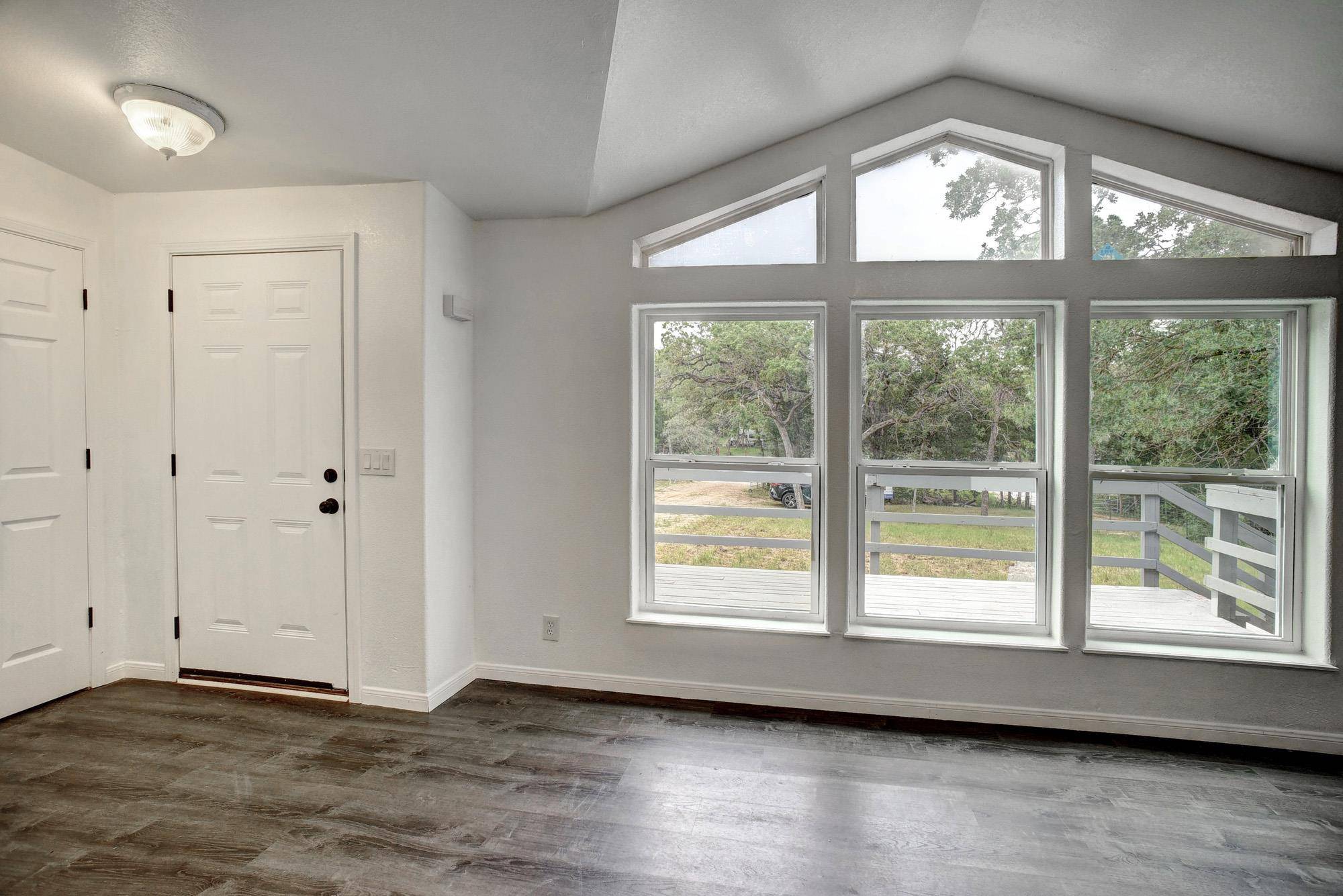 127 Serenity DR, Bastrop, TX 78602
