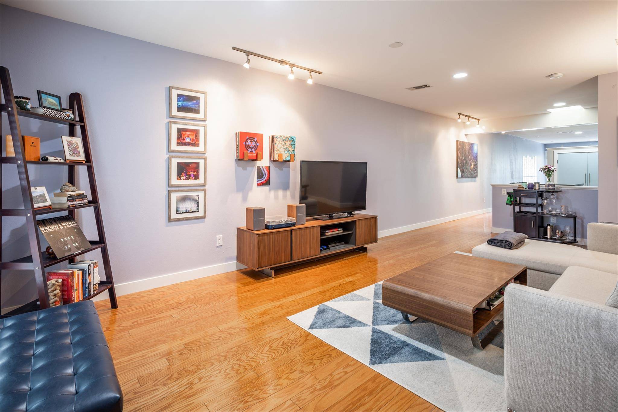 1115 W 10th ST #205, Austin, TX 78703