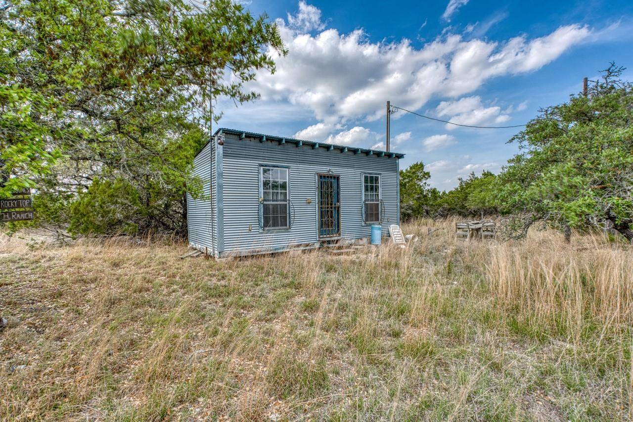 218 Saddle Wood TRL, Comfort, TX 78013