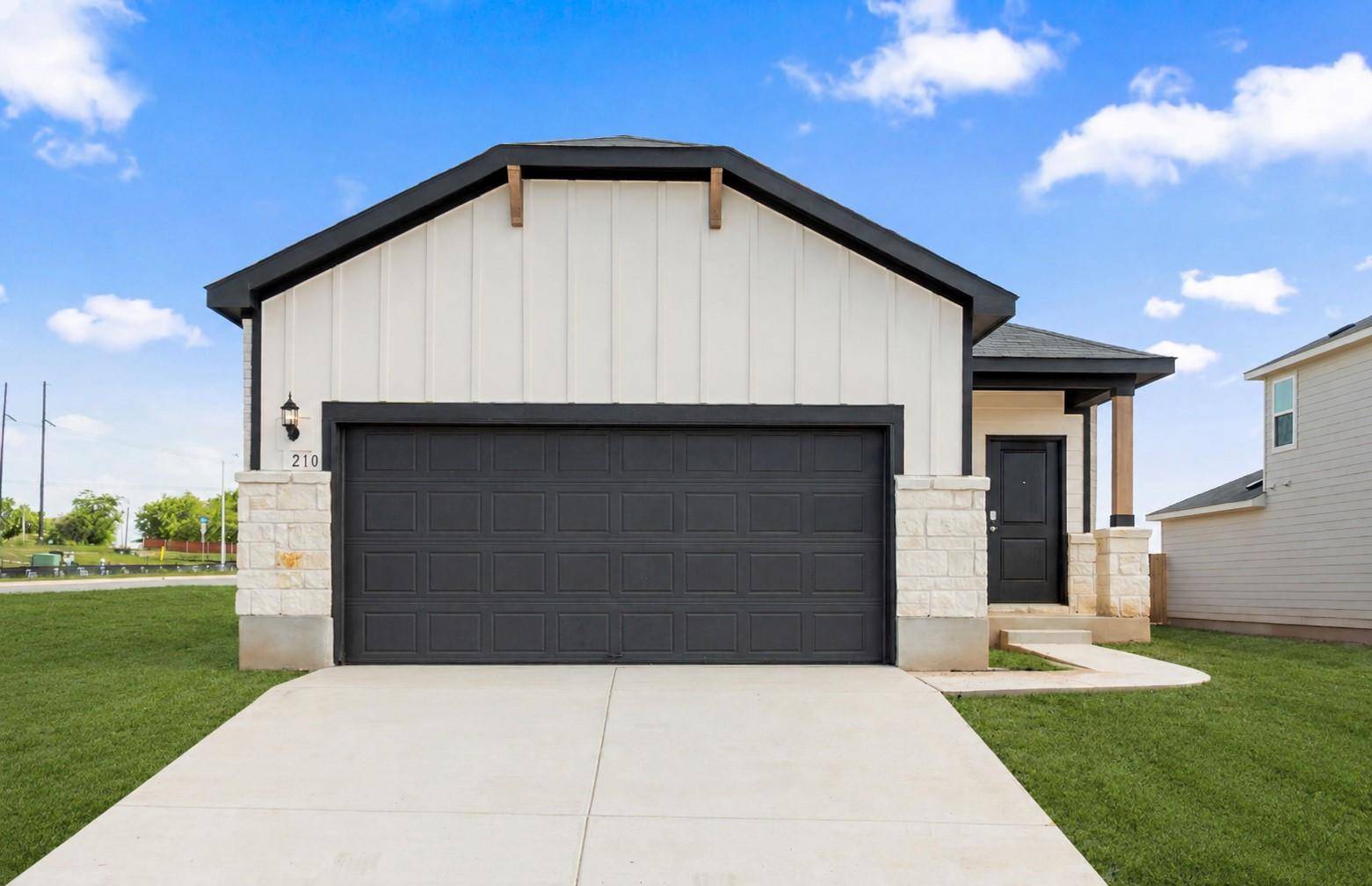 210 Golden Bell WAY, Buda, TX 78610
