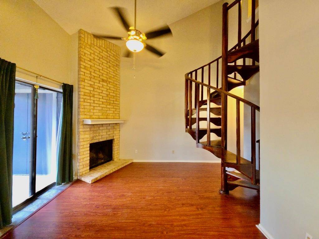 2500 Burleson RD #521, Austin, TX 78741