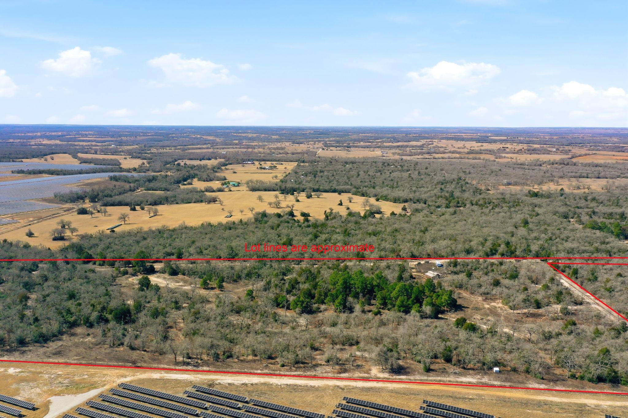 1310 Perry LN, Thorndale, TX 76577
