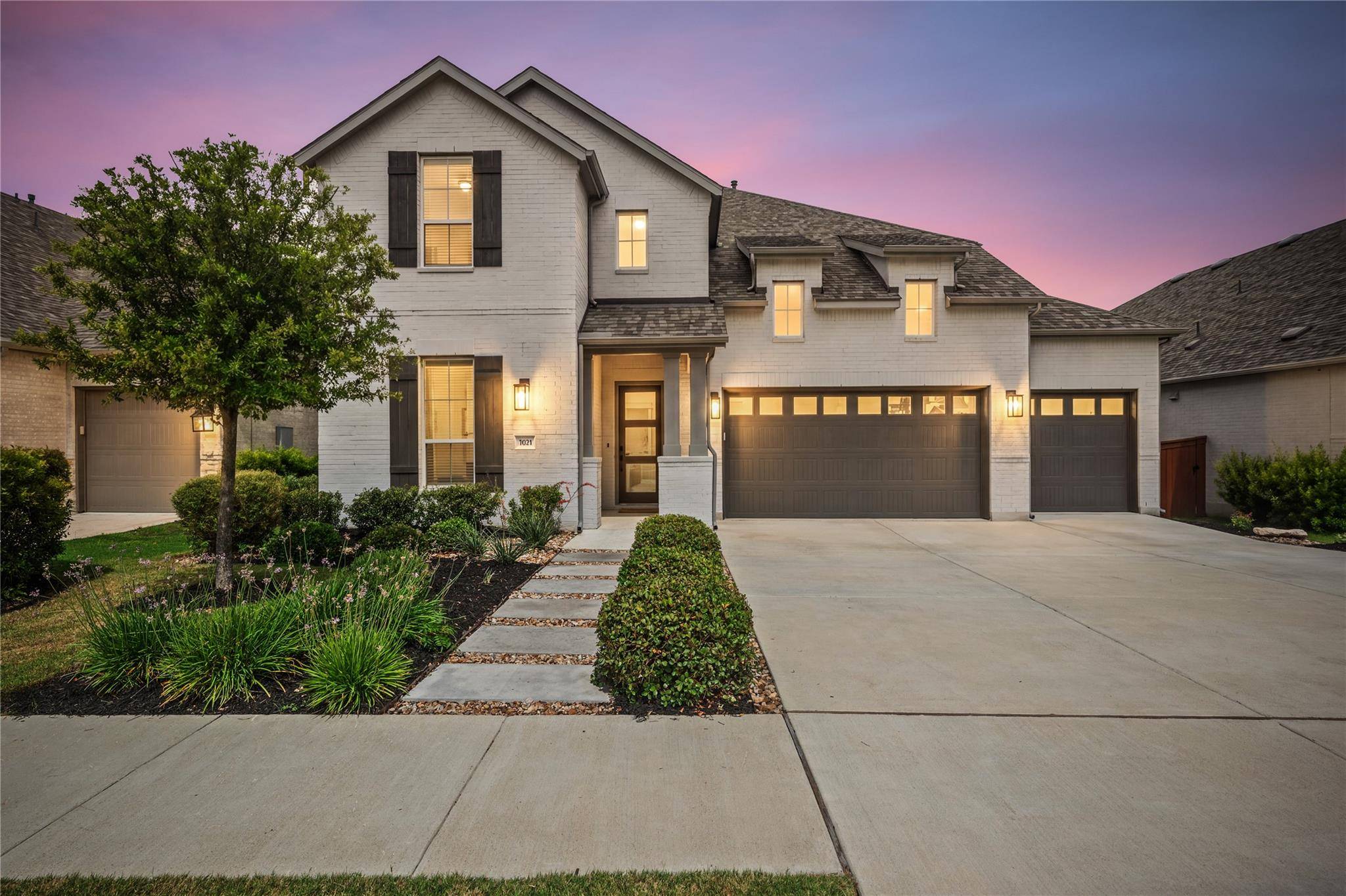 1021 Mollie McBride LN, Leander, TX 78641