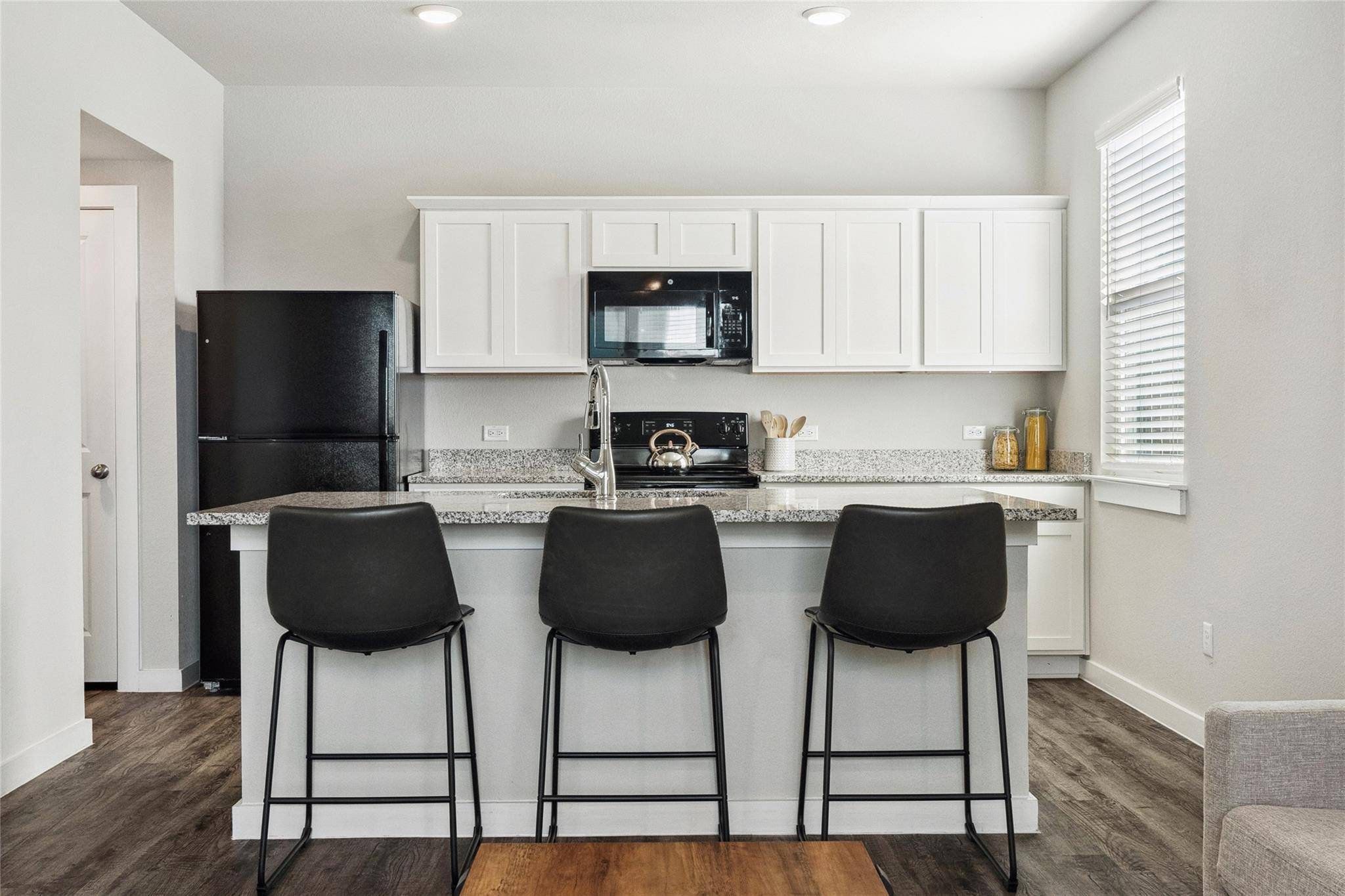 523 Powell DR #1101, Leander, TX 78641
