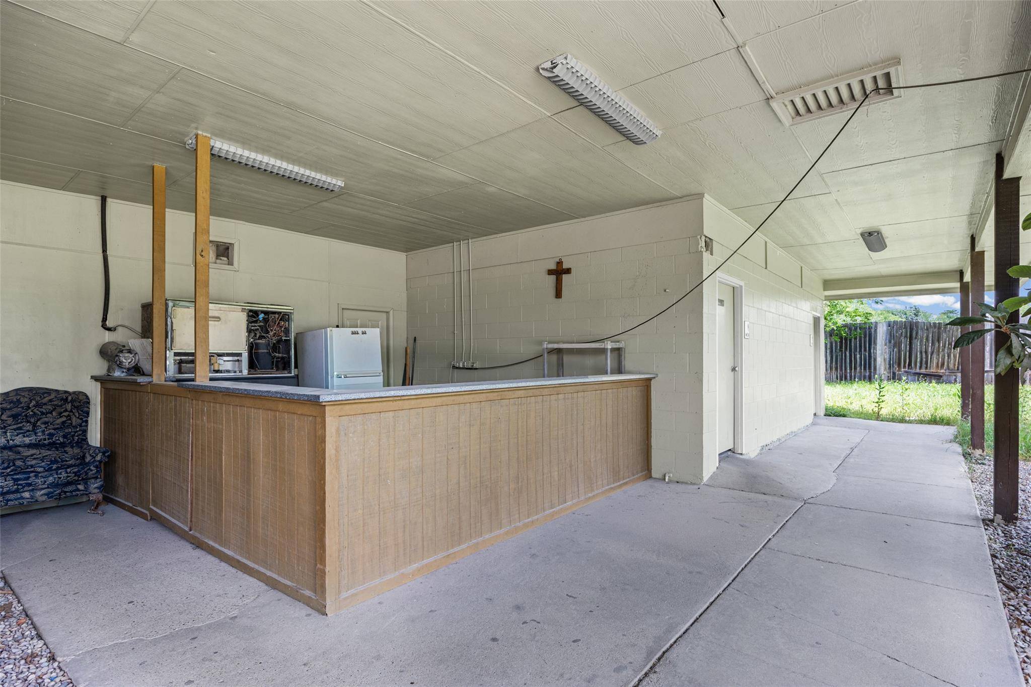 6950 Us Highway 183 S, Austin, TX 78744