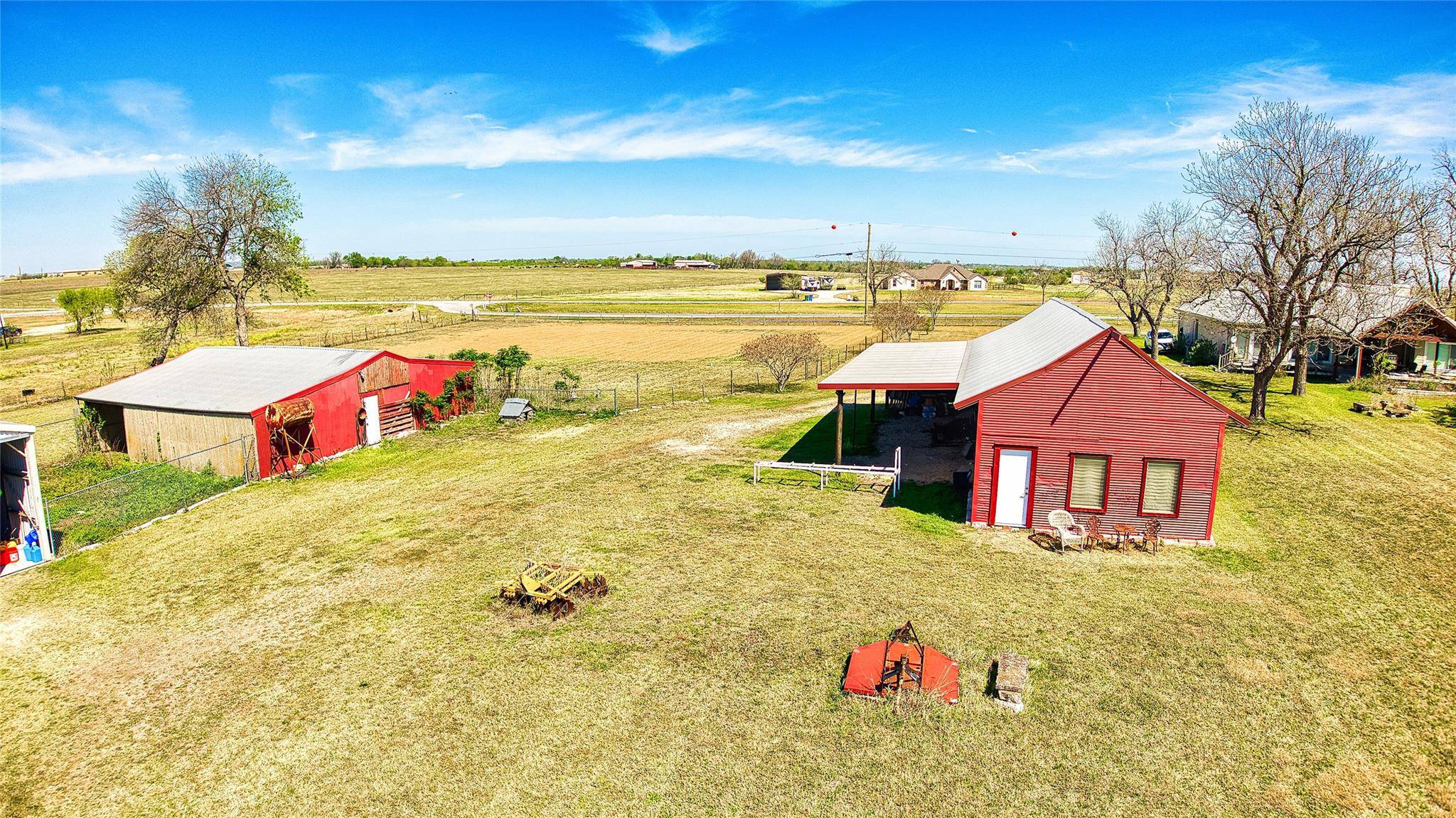 1005 E Buttercup RD, Taylor, TX 76574