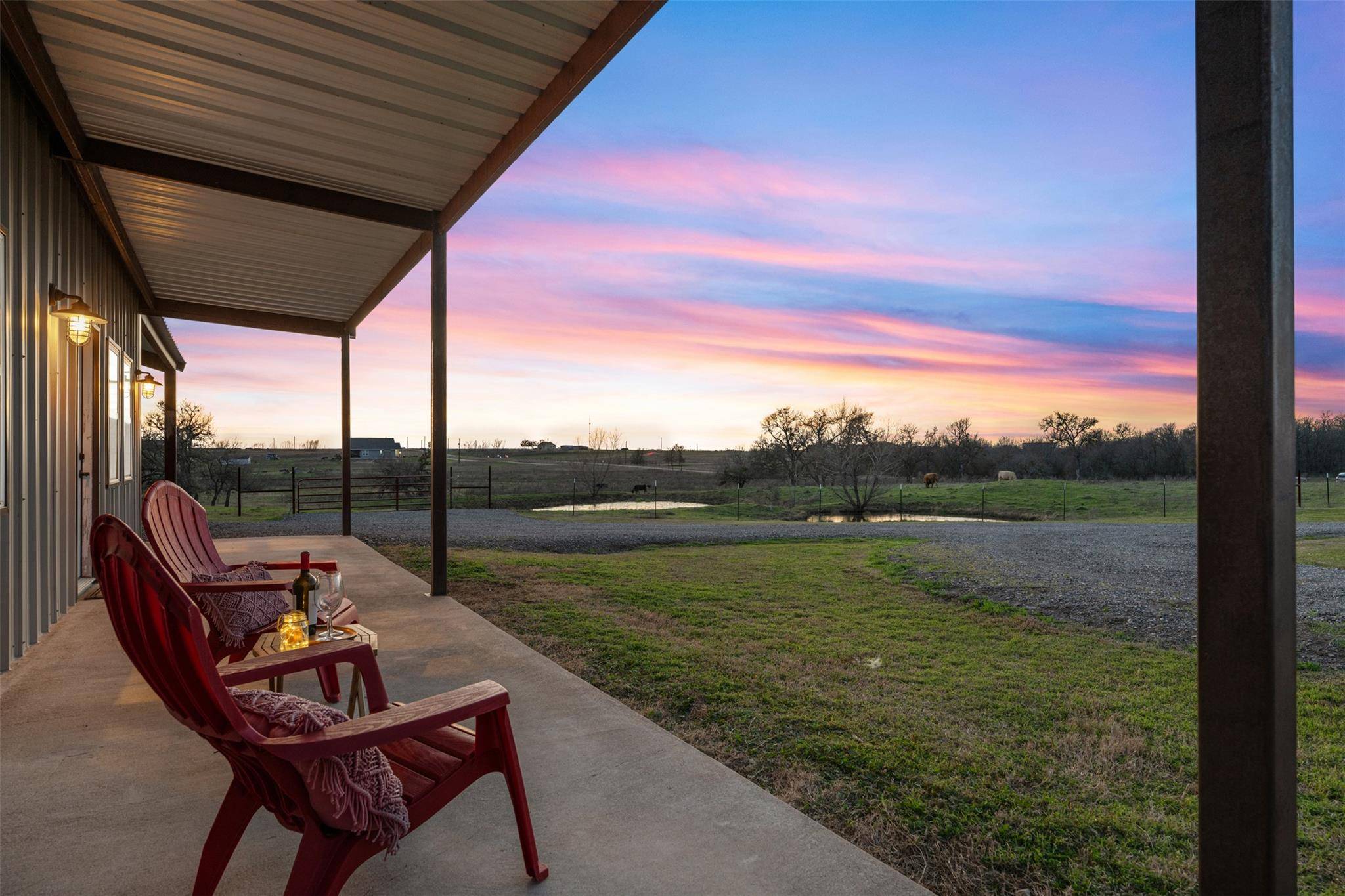 700 County Road 466, Elgin, TX 78621