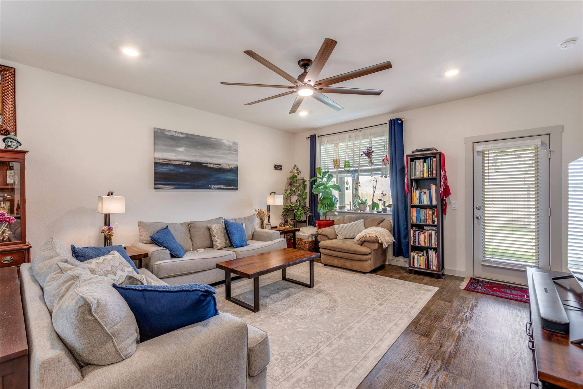 822 Pease River WAY, Hutto, TX 78634