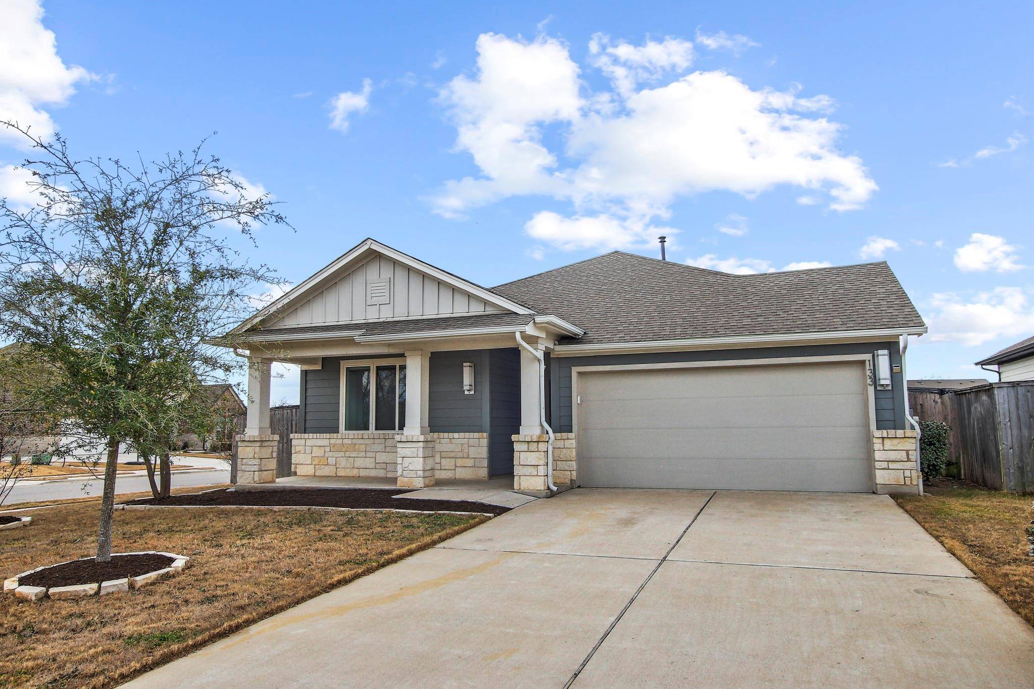 133 James Rose LN, Bastrop, TX 78602